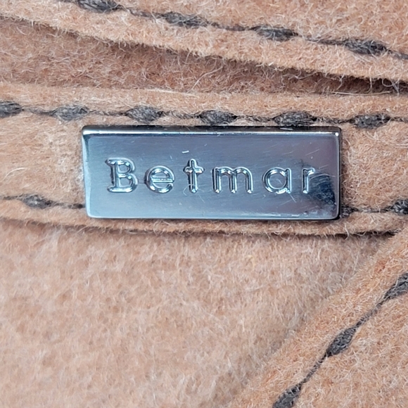 Betmar 100% Wool Mia Felt Fedora with Contrast Stitching and Bow, Pecan, EUC - Picture 4 of 9